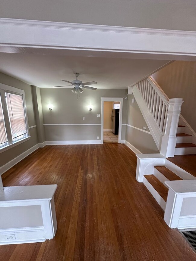 Building Photo - 3 Bed, 1 Bath in Chester (Widener Campus)