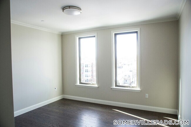 Building Photo - 6 Mt Pleasant St