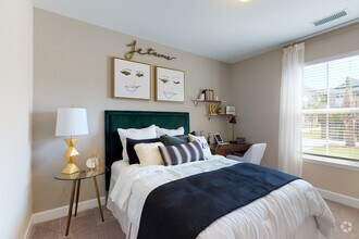 2BA, 2BA - 1089 SF - The Isaac