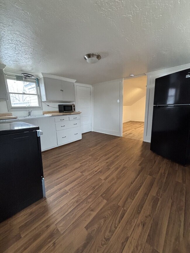 Photo - 740 E 800 S Apartment