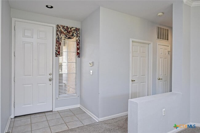 Building Photo - 117 Beautybush Trail