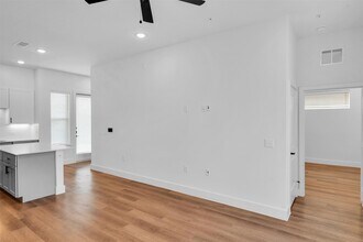 Building Photo - 1426 Forward Dr