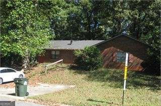 Building Photo - 1002 Sweetwater Cir