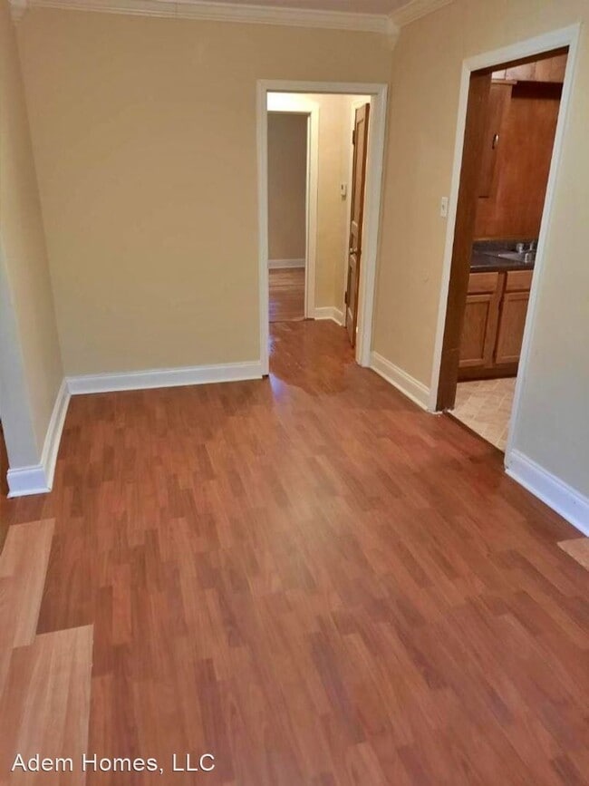 Building Photo - 3 br, 2 bath House - 3440 Henry Ave