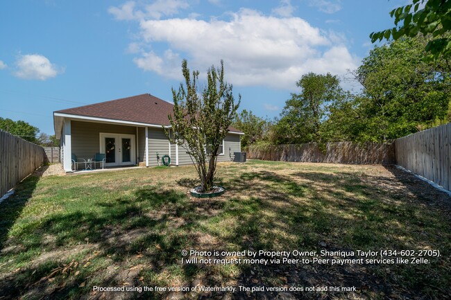 Building Photo - 4940 Bernal Dr
