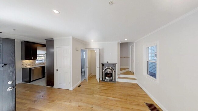 Building Photo - 109 Tremont St