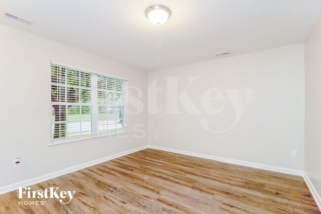 Foto del edificio - 4538 Westhill Pl