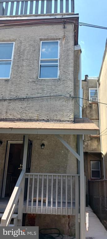 Building Photo - 607 N 33rd St