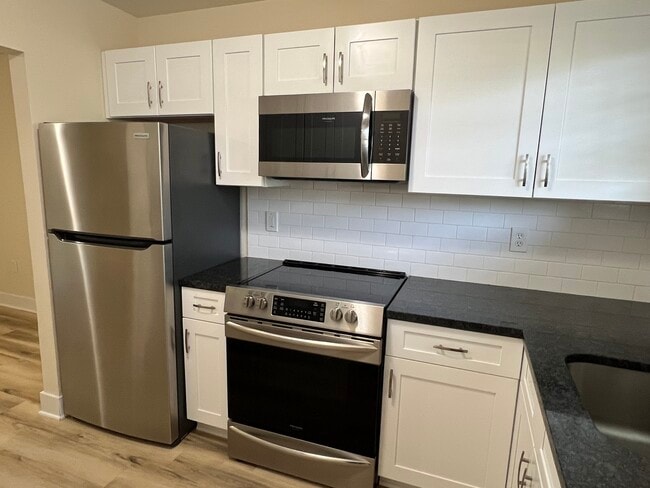 Kitchen - 620 Manatawny St
