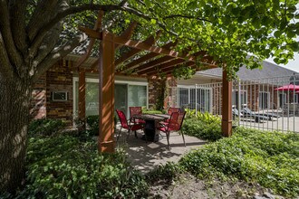 Patio - Plumtree Apartments