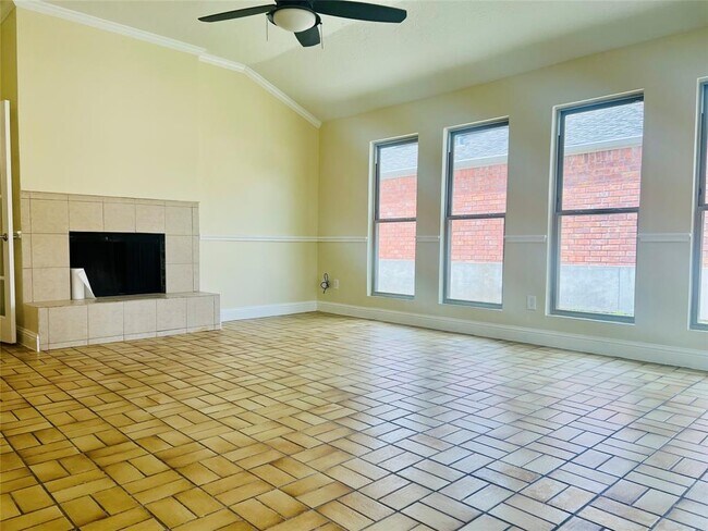 Foto del edificio - 8814 Beau Monde Dr
