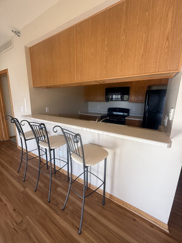 Building Photo - 1380 SE Florence Dr