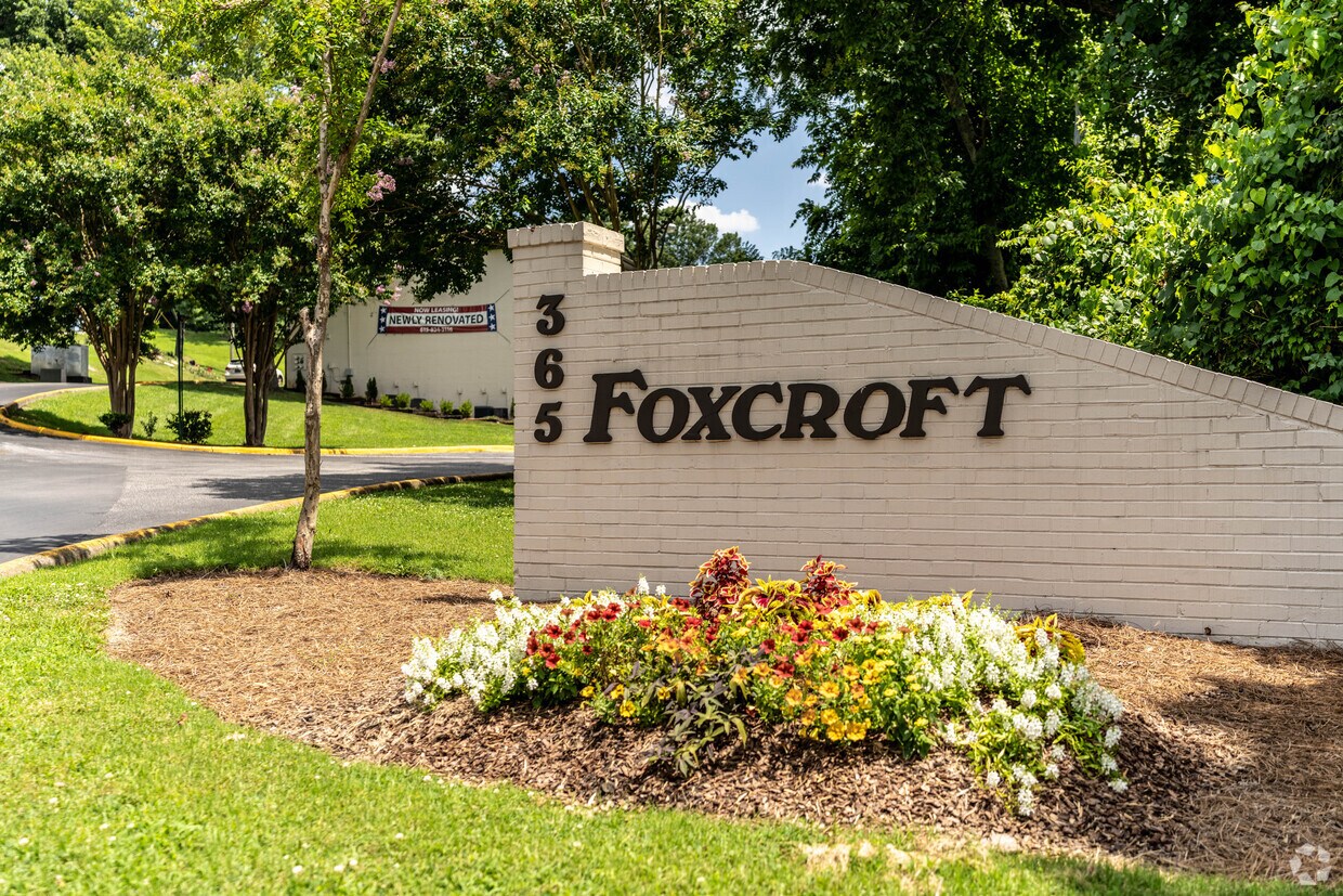Señal de entrada - Foxcroft Apartments