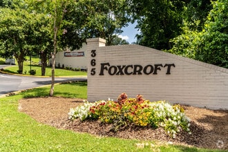 Entry Sign - Foxcroft Apartments