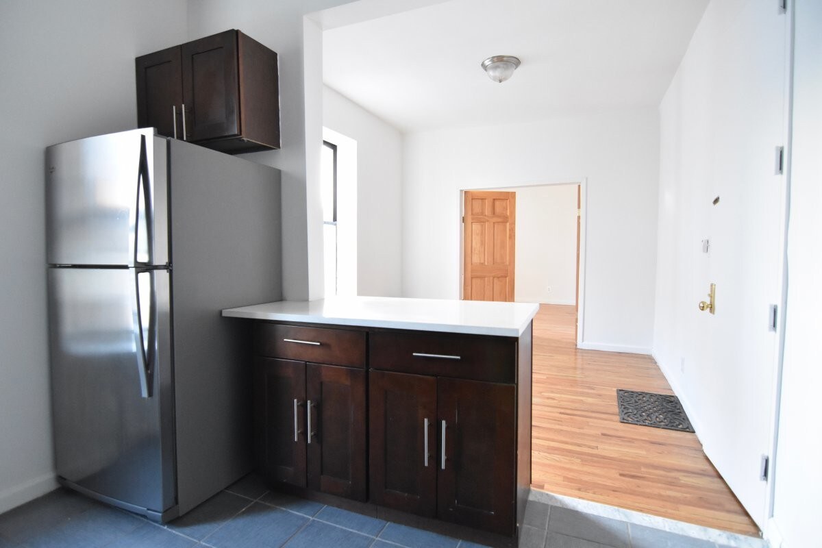 Primary Photo - 145 W 138th St
