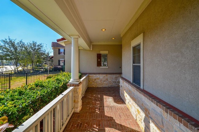 Foto del edificio - 2 Pinehurst Ct