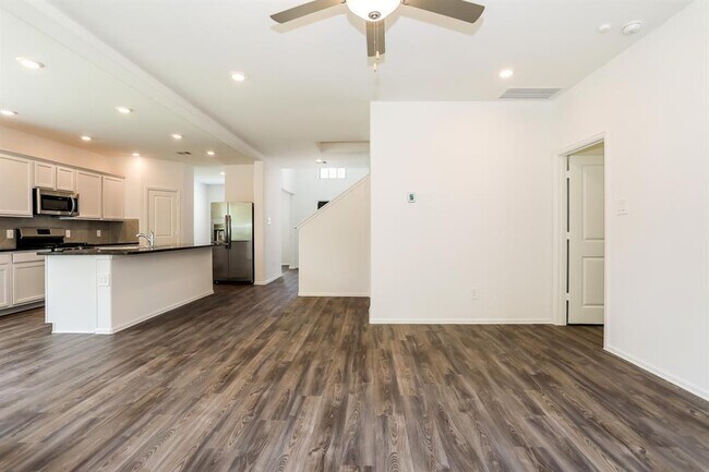 Foto del edificio - 6024 Heritage Creek Ln