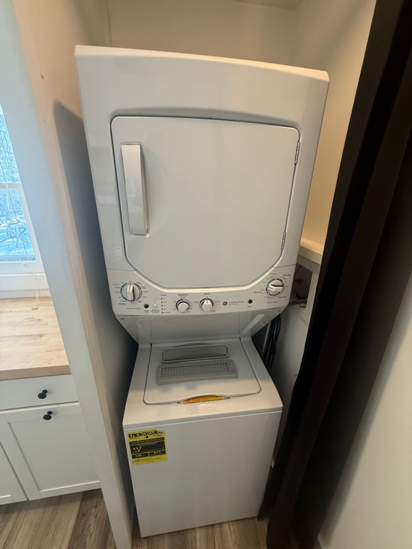 Building Photo - 6 Marlyn Dr