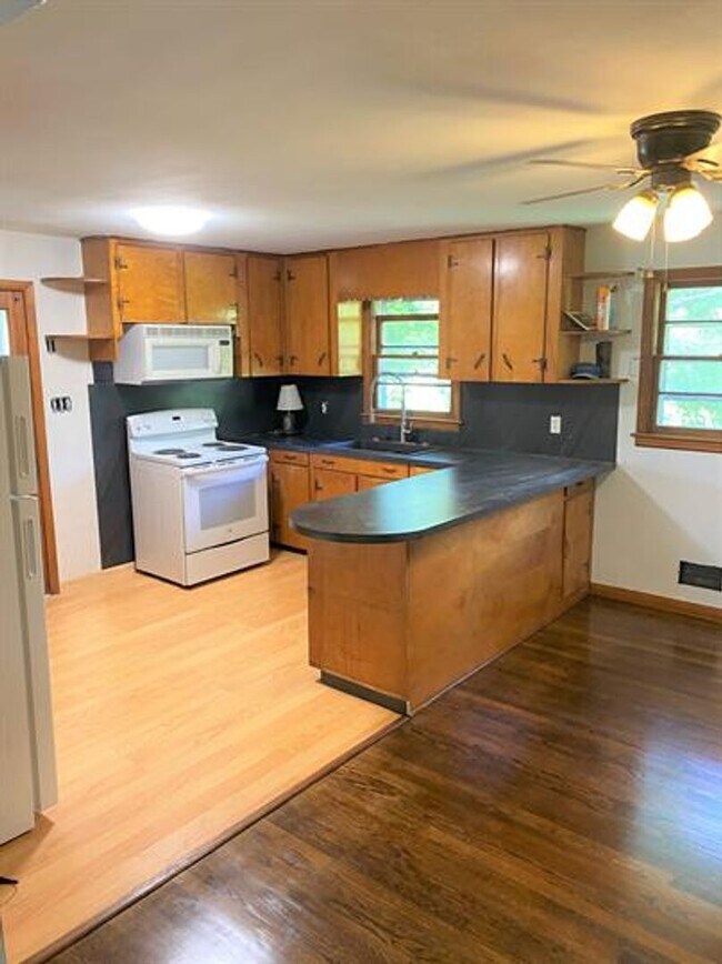 Foto del edificio - 3 Bedroom Home in Campbell County