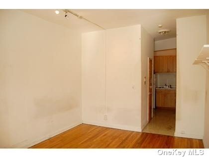 Foto del edificio - 252 E 89th St
