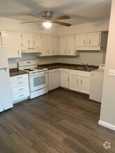 Building Photo - 214 Gayland Ct