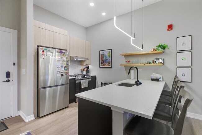 Foto del edificio - 3217 N Clark St