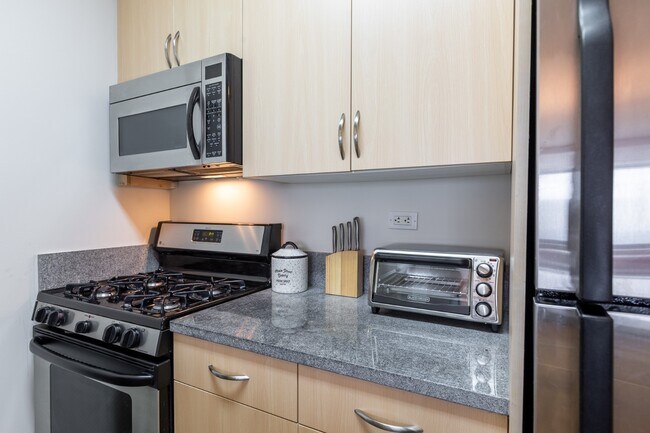 Foto del edificio - 271 W 47th St