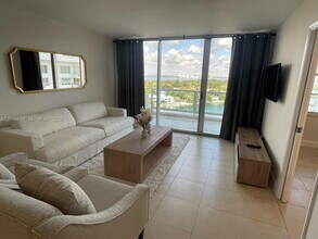 Building Photo - 5151 Collins Ave