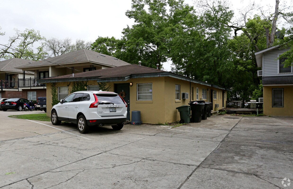 Primary Photo - 823 W Saint Augustine St
