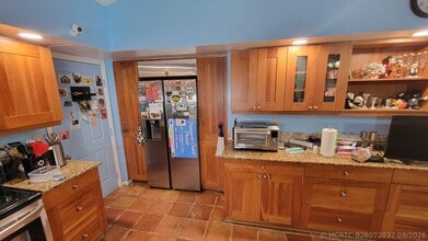 Building Photo - 171 Island Way