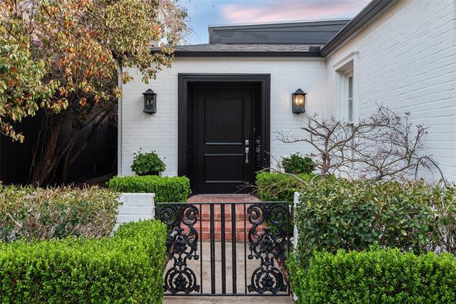 Foto del edificio - 4625 N Versailles Ave