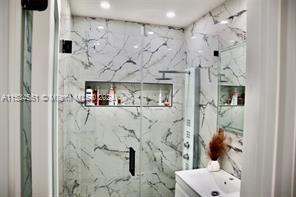 Foto del edificio - 4150 E 8th Ln