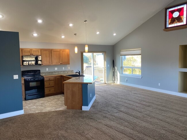 Building Photo - 451 Skylark St SW