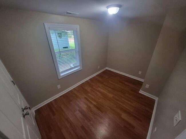 Building Photo - 309 W Martin St