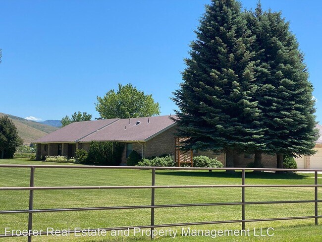 Foto del edificio - 4 br, 3 bath House - 7299 E 1450 N