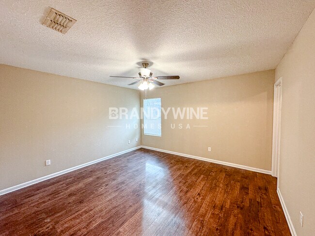 Building Photo - 7600 Free Ave