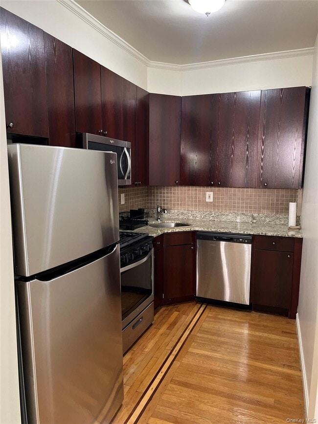 Building Photo - 3461 Irwin Ave