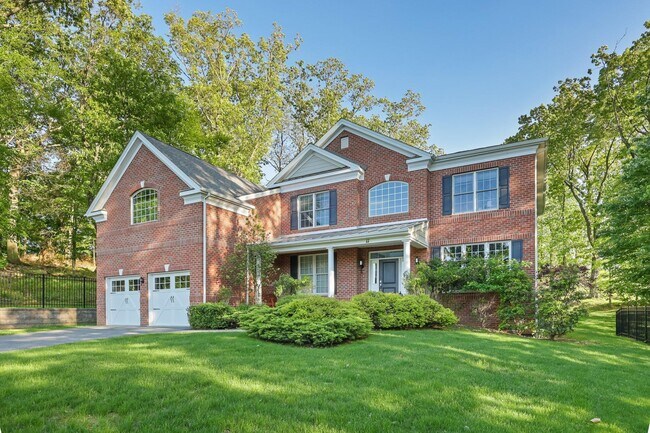 Building Photo - 11 Fraydun Ln