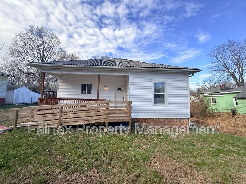 Foto del edificio - 1725 Turner St