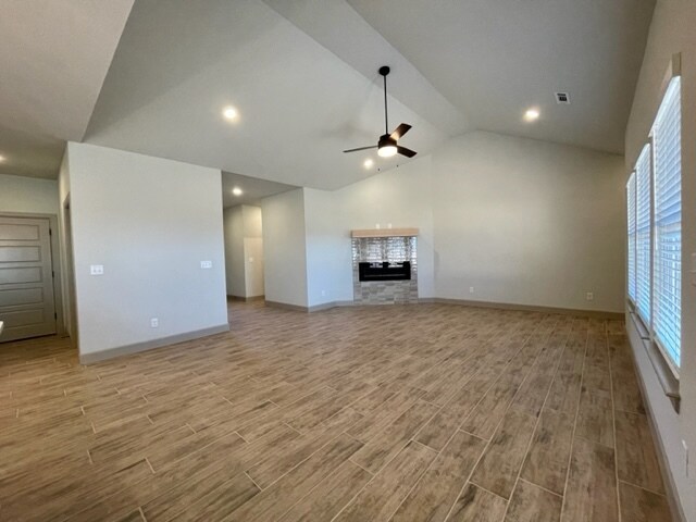 Building Photo - 912 Cook St