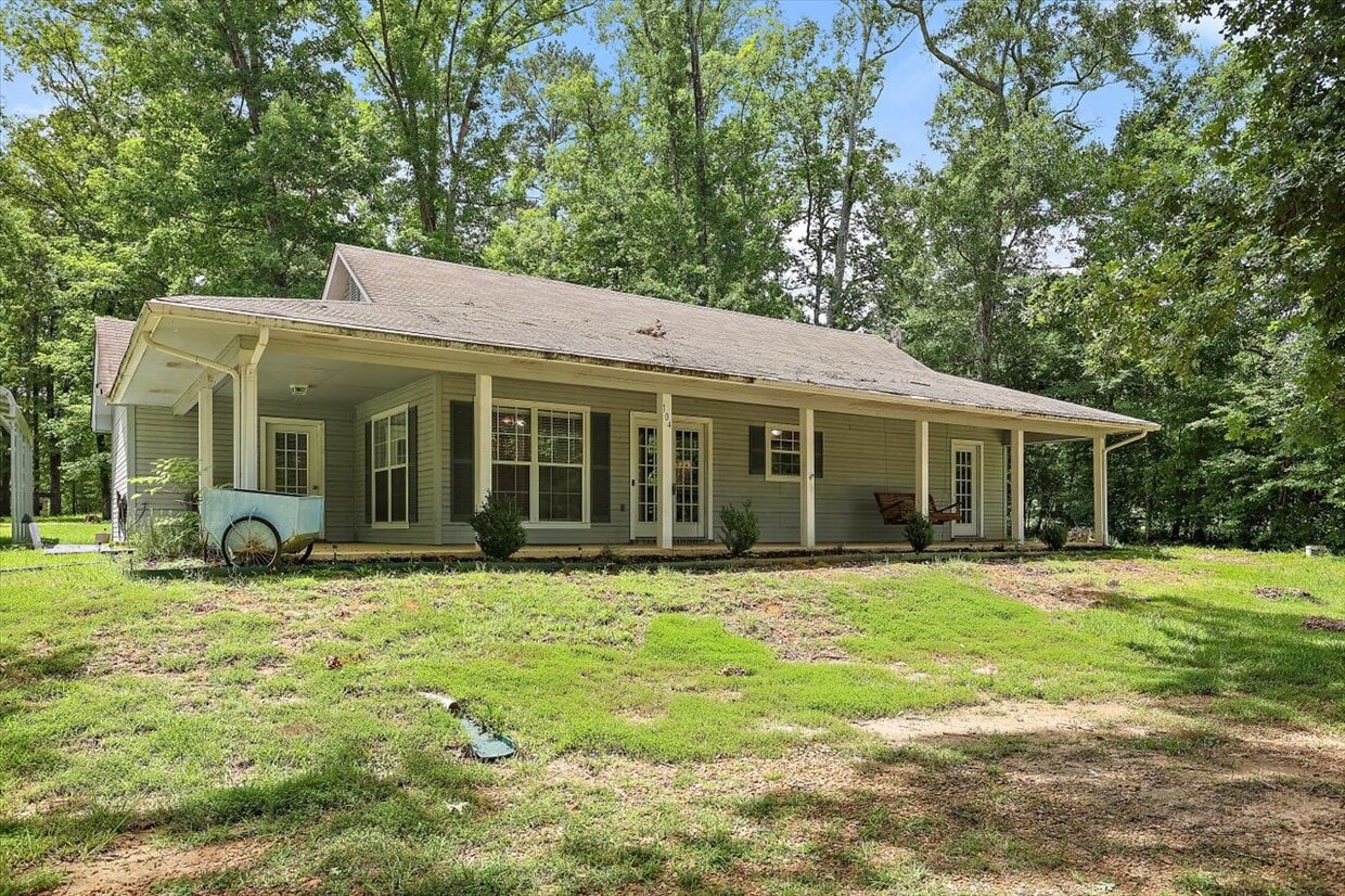 Photo - 104 Anderson Pl
