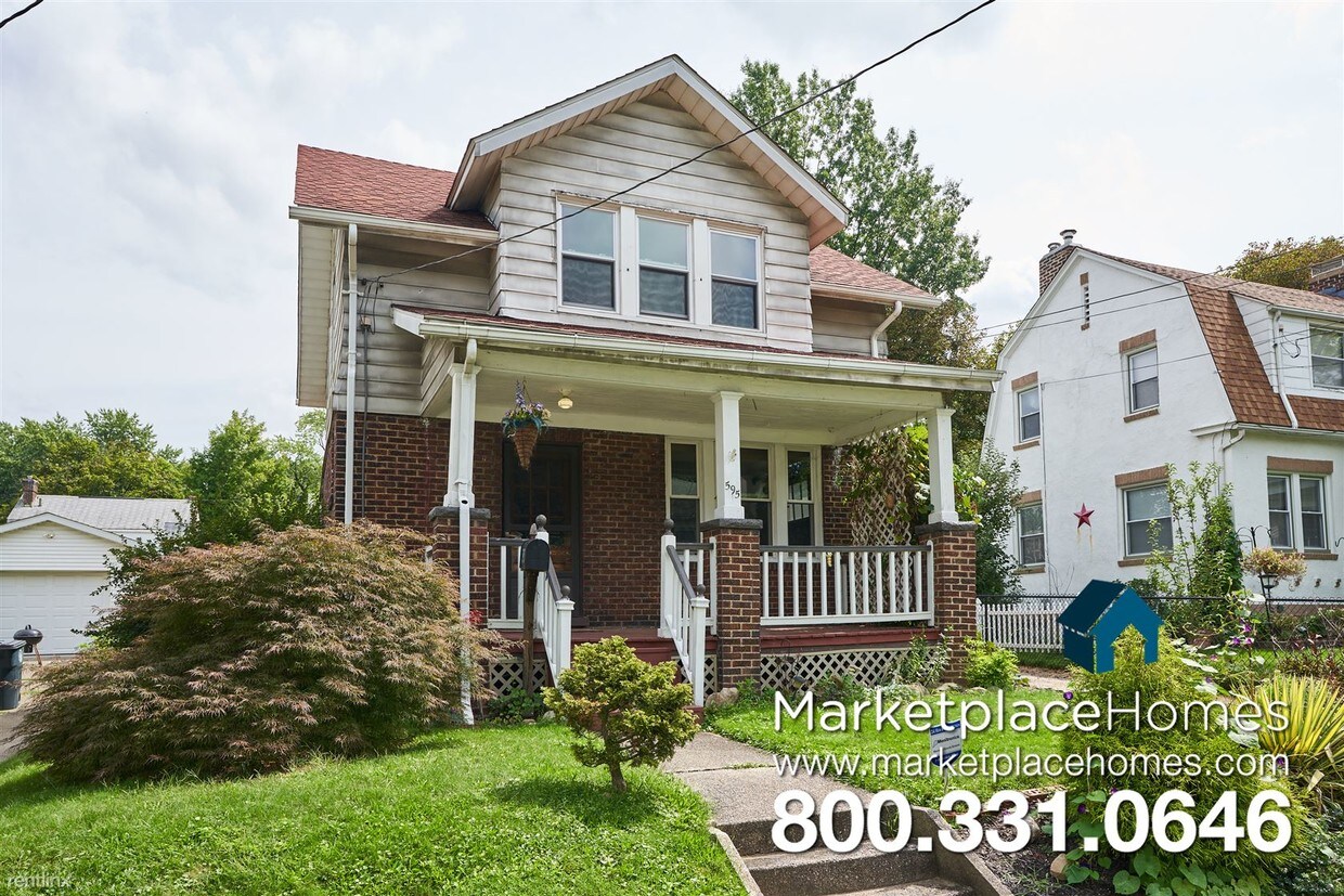 Primary Photo - 3 br, 1 bath House - 595 Lindell St