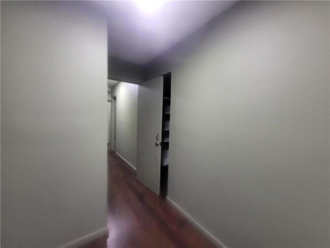 Foto del edificio - 2713 Cerritas Via