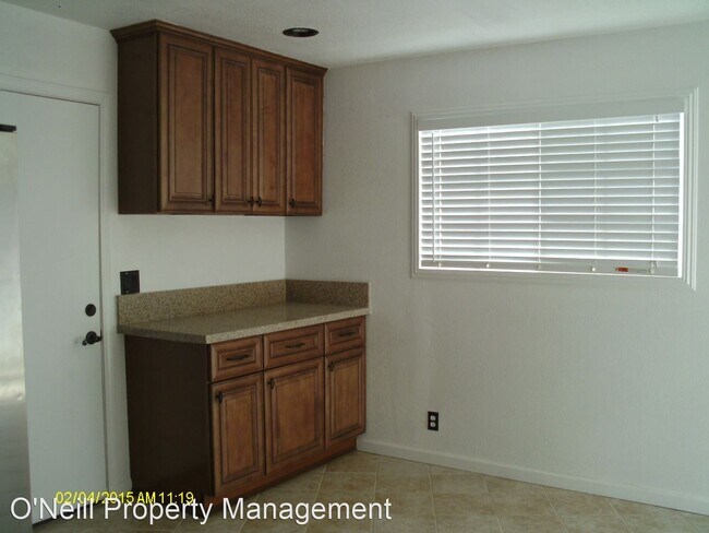 Building Photo - 3 br, 2 bath House - 3076 Mumford Ave