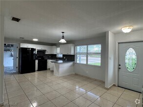 Building Photo - 2328 Country Club Blvd