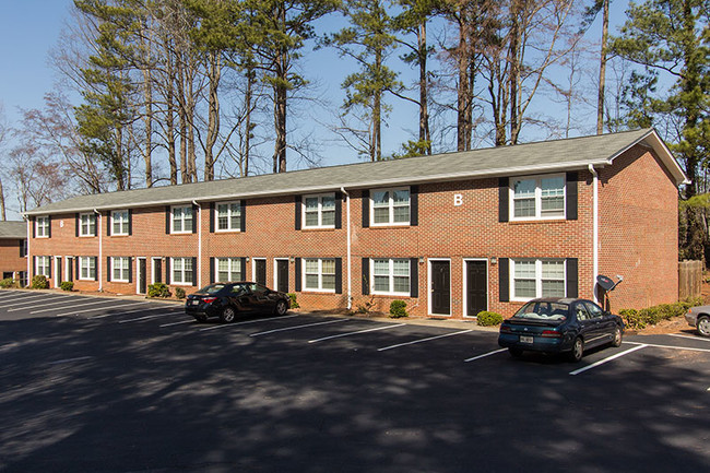 Foto principal - Lilburn School Townhomes