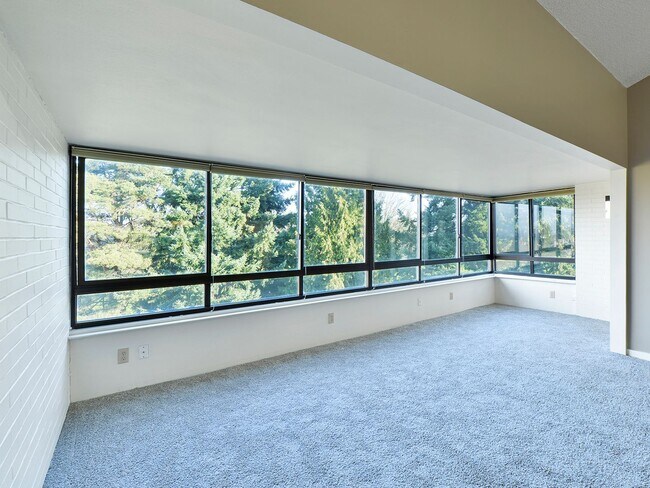 Foto del edificio - South Seattle - Amazing Views - Top Floor ...