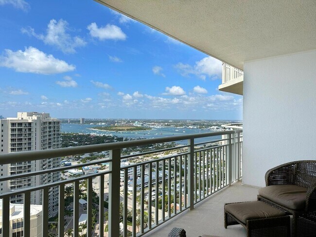 Photo - 3000 N Ocean Dr Apartment