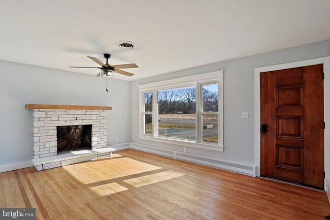 Building Photo - 9636 Downsville Pike