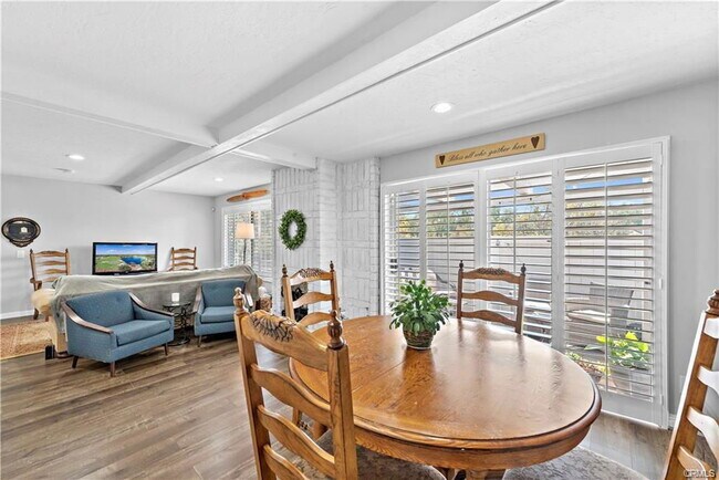 Foto del edificio - 23078 Vía Cereza